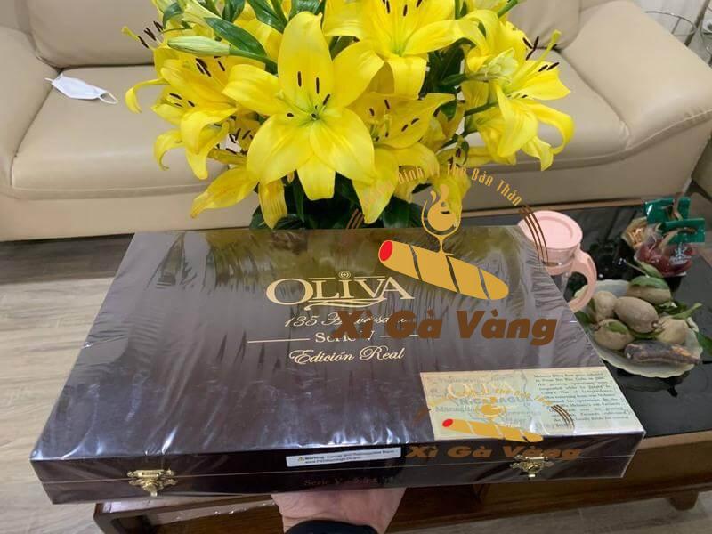 Cigar Oliva Serie V 135th được đóng gói trong hộp gỗ cao cấp